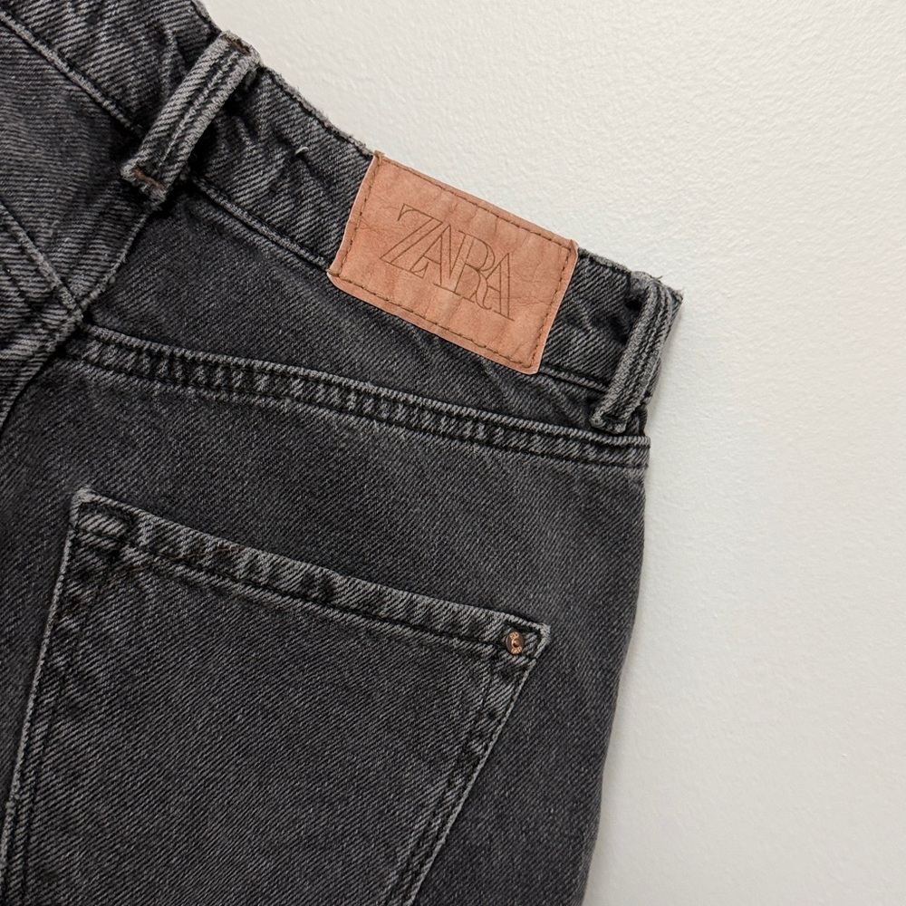 Zara Charcoal Mom Jeans - Picture 4 of 8